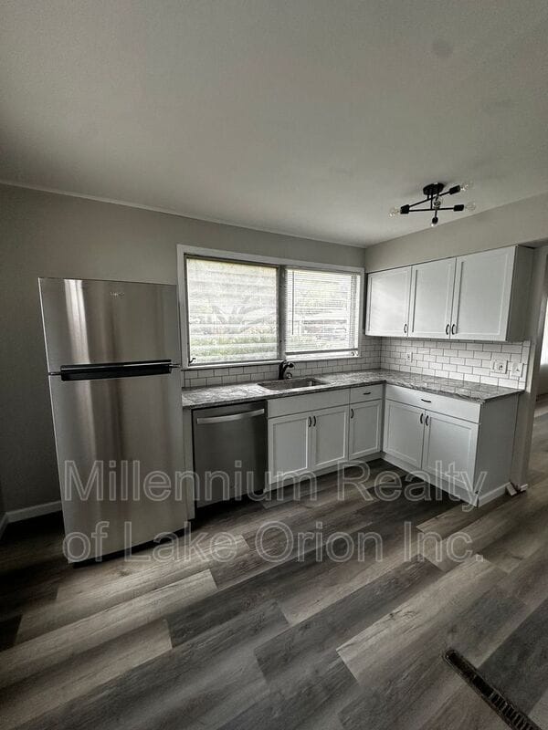 Photo - 22011 Fern St