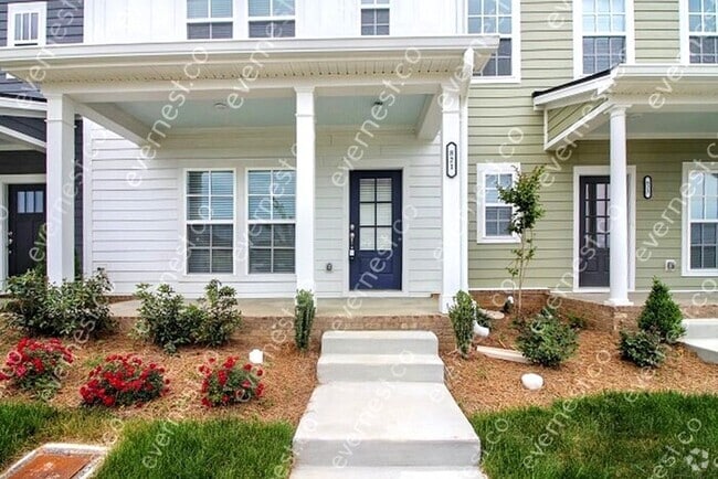 Building Photo - 821 Goswell Dr Rental