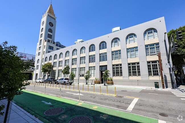 Building Photo - 461 2nd St Rental
