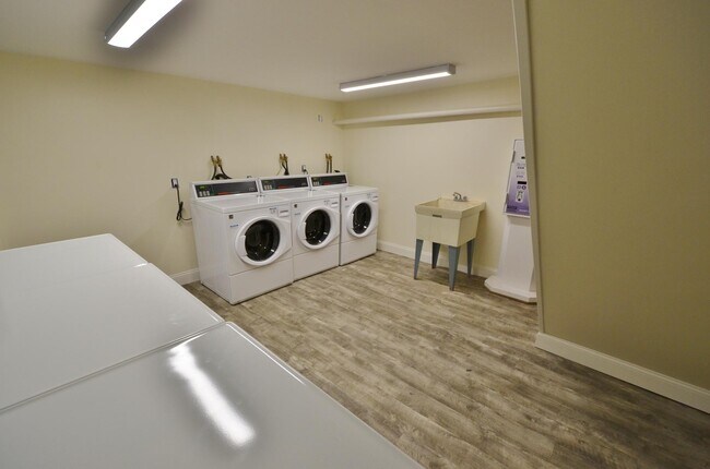 Photo - 33 Brookline St Apartments Unit 14T
