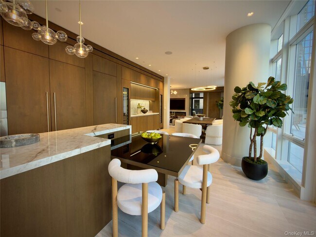 Photo - 18 W 53rd St Unit 18 B/C