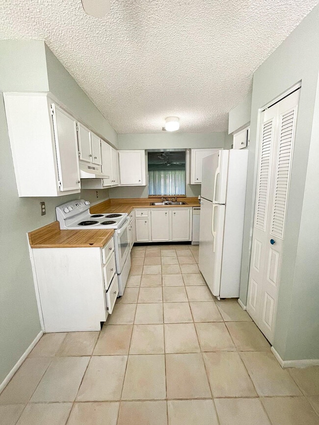 Photo - 6010 Indrio Rd