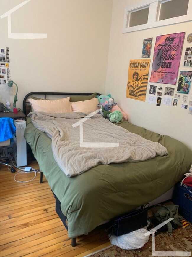 Photo - SAint Paul St near BU, Nice 3 bed Super c...