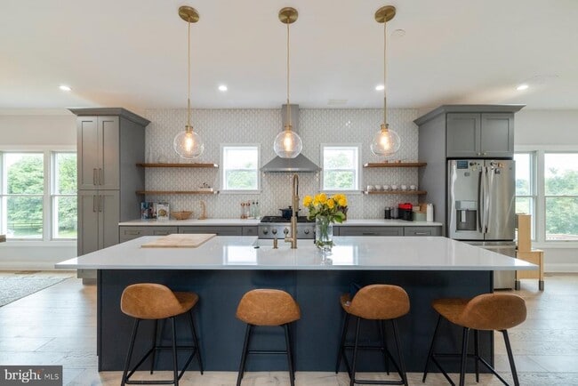 Photo - 7017 Helmsdale Ct