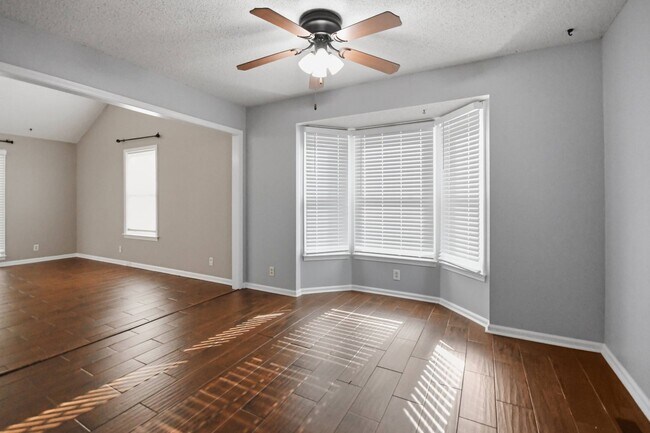 Photo - 3515 Clearwater Dr