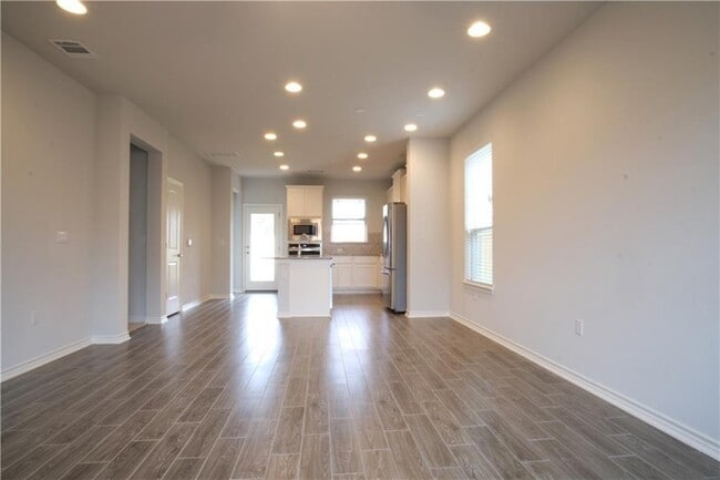 Photo - 14110 McCoy Lp