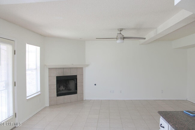 Photo - 815 Saguaro Park Ct