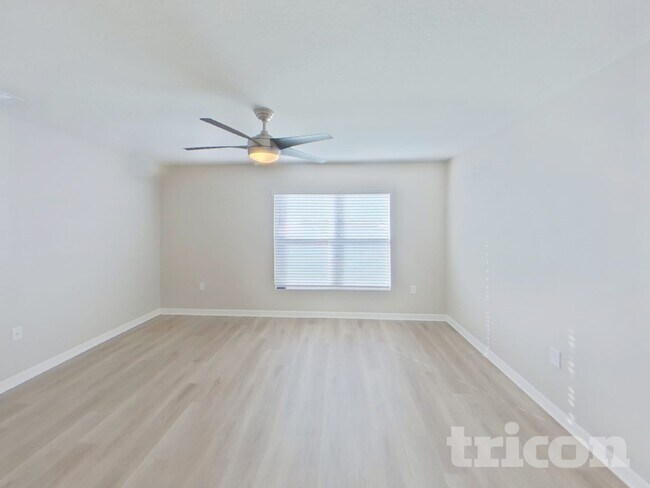 Photo - 2007 12th St SE