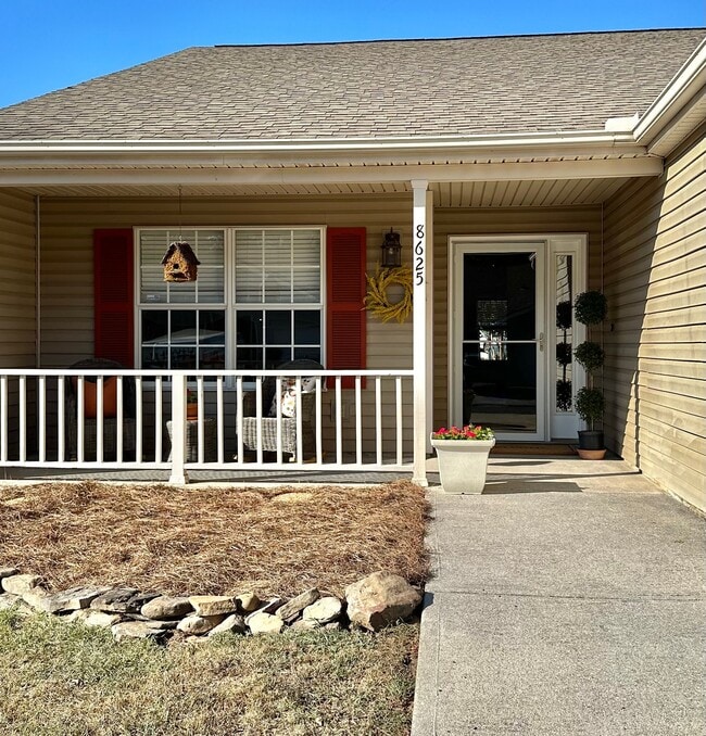 Building Photo - 8625 Flagstone Way