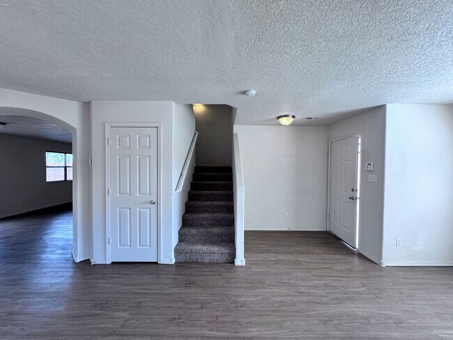 Photo - 4 bedroom 2.5 bath home-New Flooring
