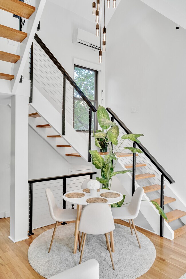 Photo - 47 Cogswell Ave