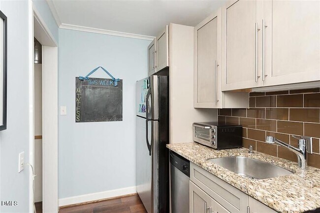 Photo - 801 Daniels St Unidad D