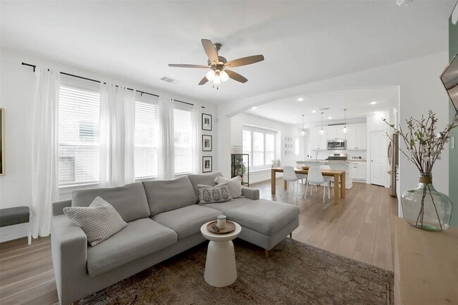 Photo - 516 Timber Voyage Ct