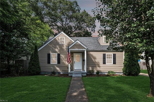 Photo - 1336 Maplewood Ave House
