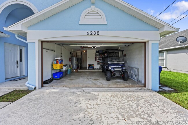 Photo - 6238 Pompano St