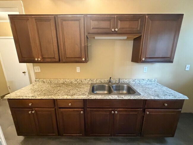 210 Locust St Unidad 1