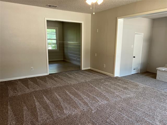 Photo - 213 Wanda Way