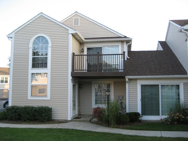 Building Photo - 294 Le Parc Cir Rental