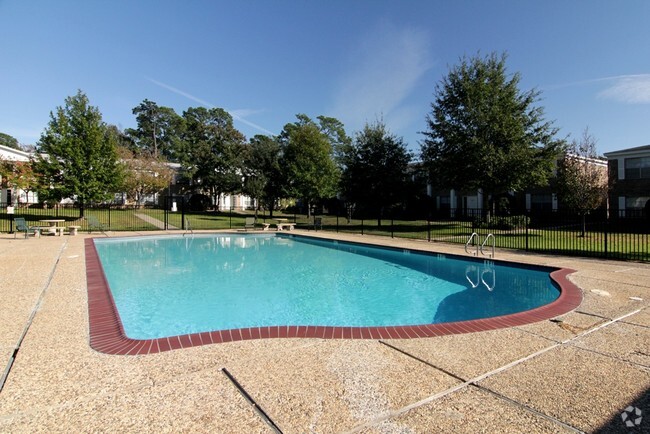 Building Photo - Plantation Rental