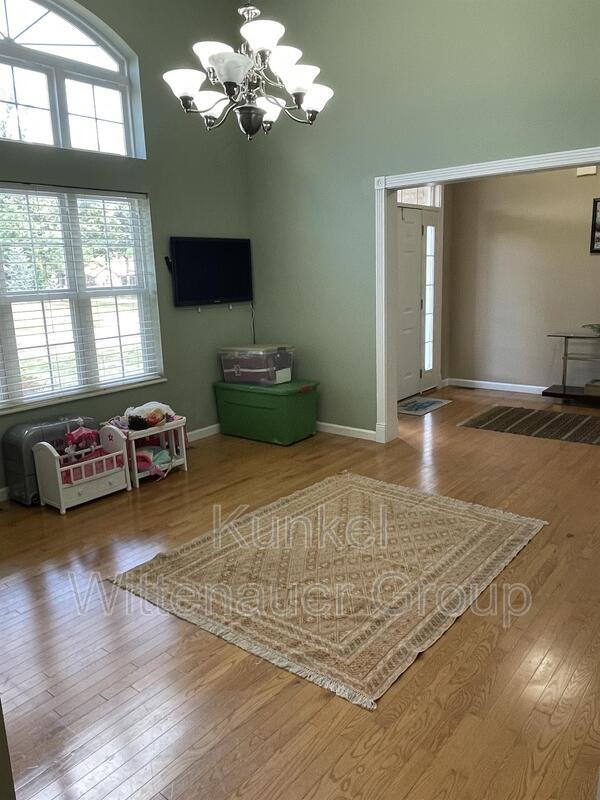 Photo - 167 Wyndrose Dr