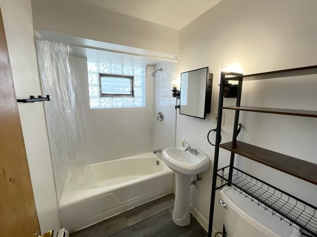 Photo - 9437 Burlington Ave Unidad 3