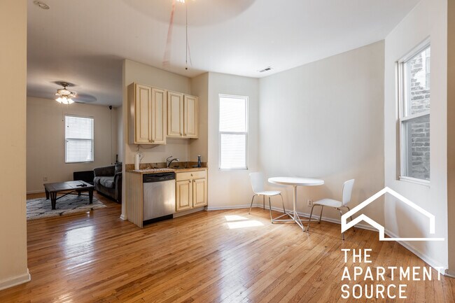 Photo - 2517 N Ashland Ave Unit 3