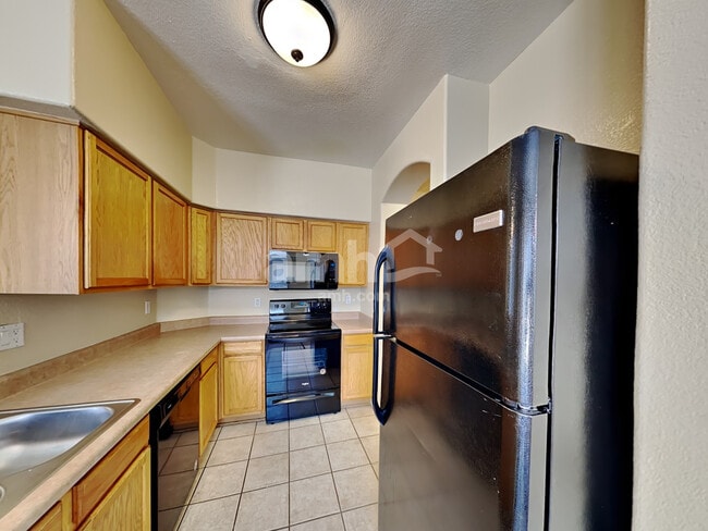 Photo - 766 S Jesse St