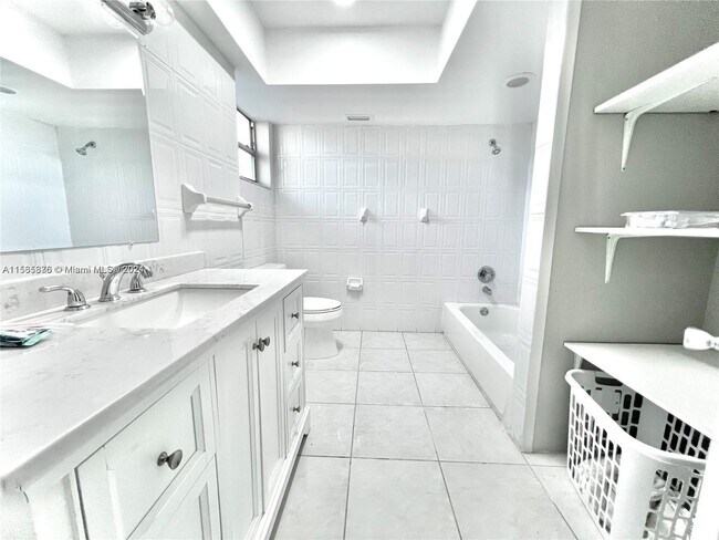 Photo - 11840 NE 19th Dr