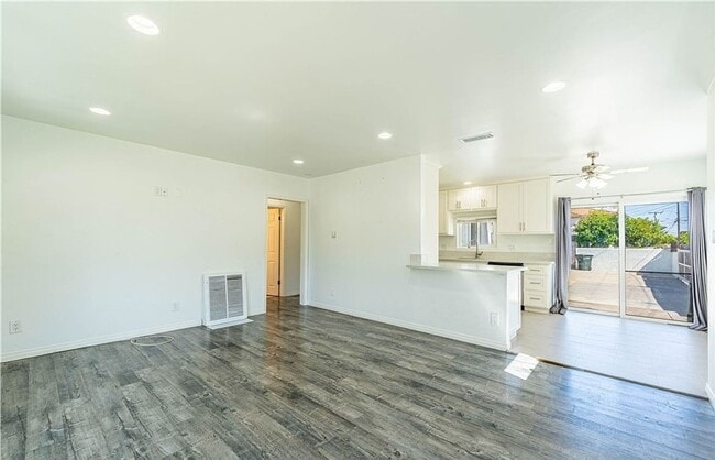 Building Photo - 11964 183rd St