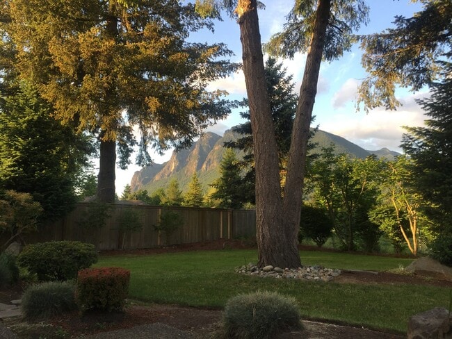 Photo - Spacious North Bend Home- 50% off 1 mo!! *