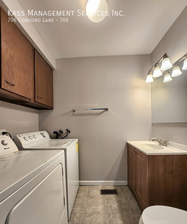 Photo - 706 Concord Ln Unidad 706