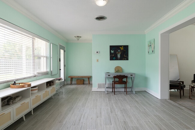 Photo - 1116 Berwyn Rd