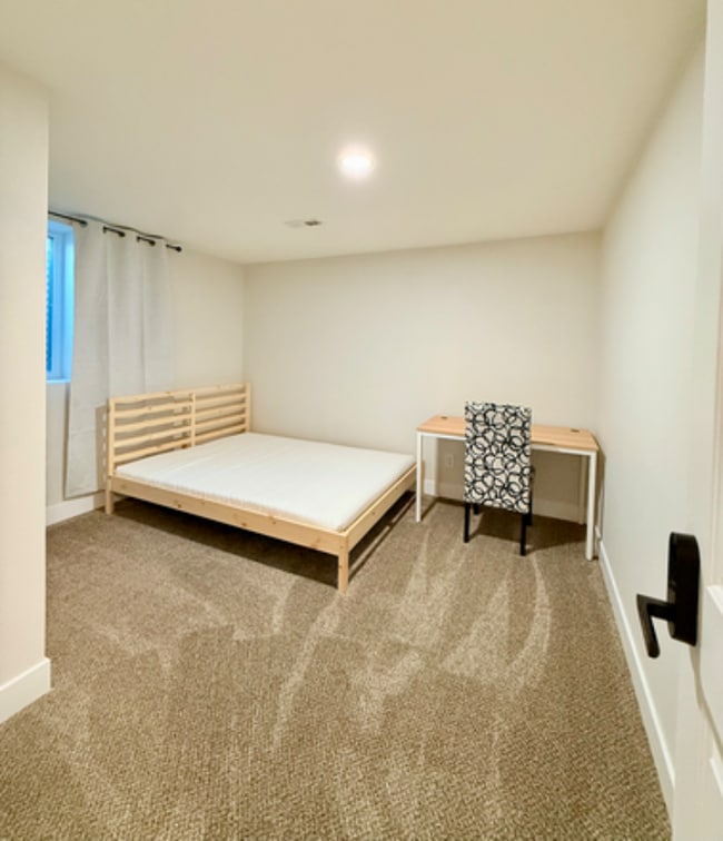 Building Photo - 9989 Dodge Dr