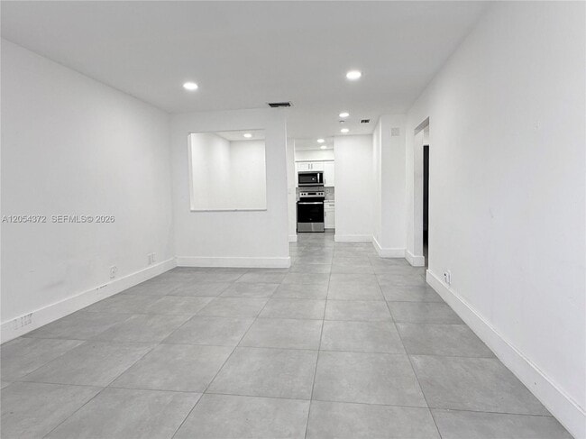 1470 NW 22nd Ct Unidad 2