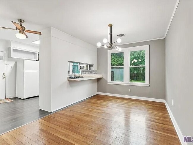 Photo - 427 S Ardenwood Dr