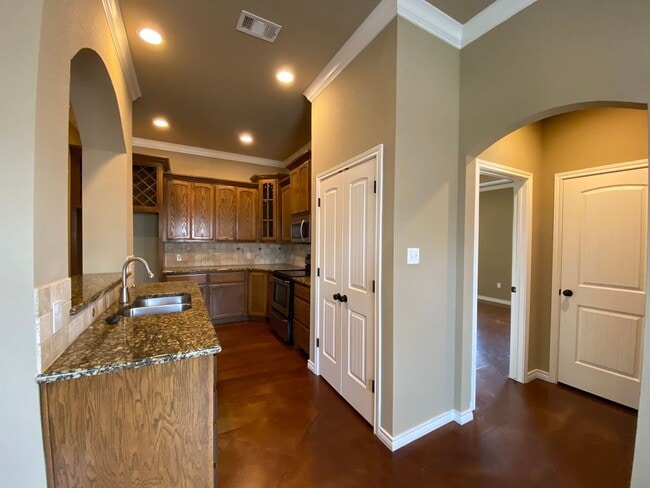 3032 Silver Saddle Dr