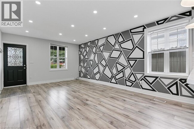 Photo - 54 Craigmiller Ave