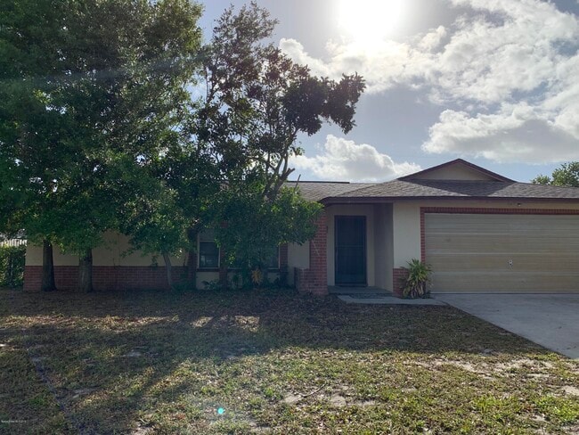 Building Photo - 609 Croton Rd