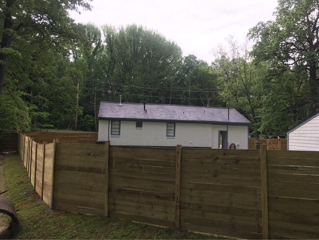 Photo - 1411 Whitten Rd