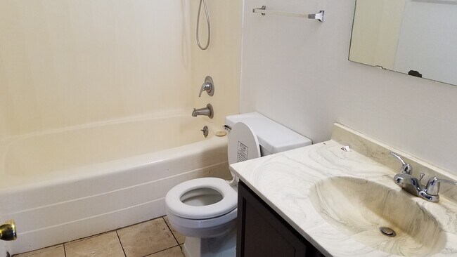 Photo - 11755 191 1/2 Ave NW Unidad #201