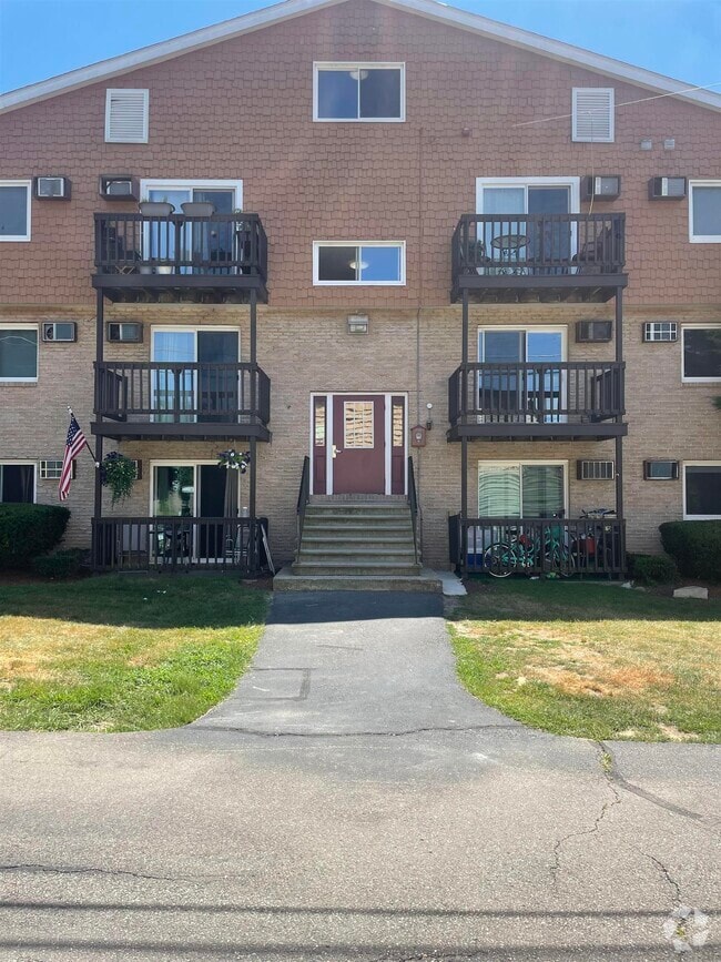Building Photo - 310 Brook Village Rd Unit 18 Rental