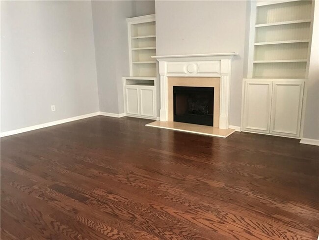 Photo - 2942 Greyhawk Ln