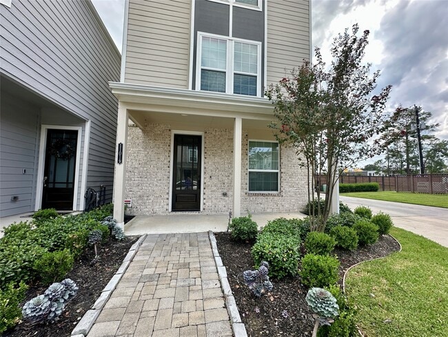 Building Photo - 11019 Cane Oak Wy