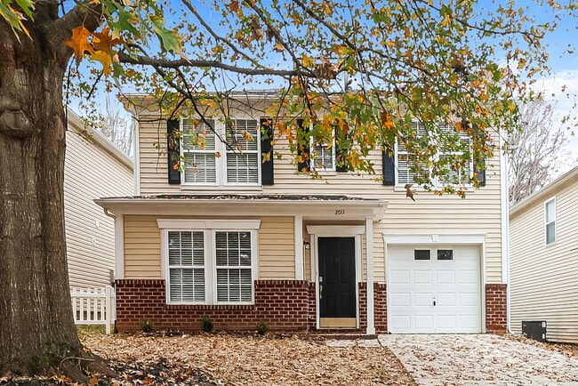 Building Photo - 2011 Dunsmore Ln