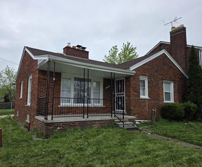 Photo - 12840 Kilbourne St