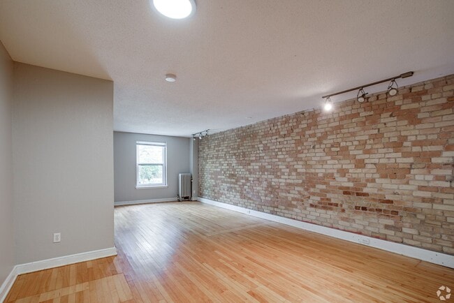 Photo - 1400–1408 Spruce Pl – Oak Grove Downtown