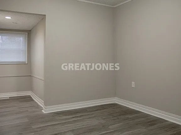 Photo - 760 Hopkins Dr