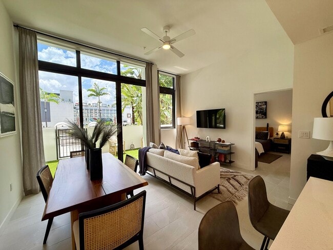 Photo - 122 NE 23rd St Condo Unit B1