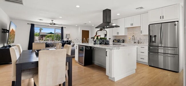 Photo - 8631 E Jackrabbit Rd