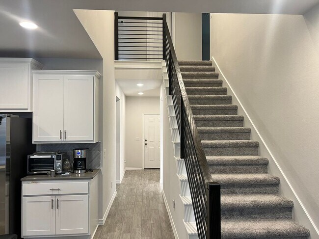 Photo - 116 Limonite Ln